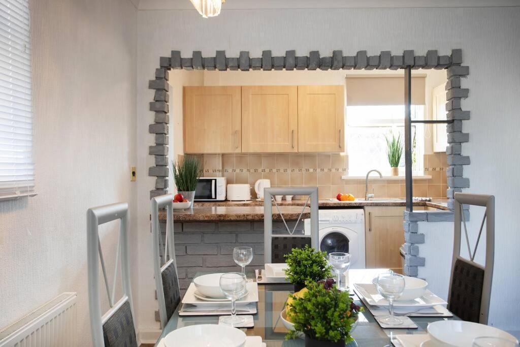 Rawmarsh House, Rotherham For Contractors & Families, Free Parking, High Speed Wifi, Etc Bagian luar foto
